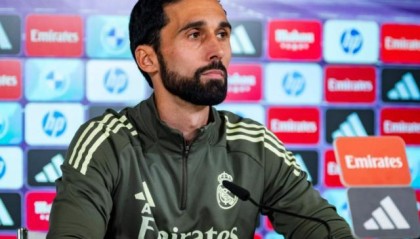 开云下载-阿韦洛亚亮相：和阿隆索聊过 皇马就是要不断赢球