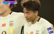 开云下载-高兴不起来！中国女足2-0开门红，踢得混乱险丢球，这样踢难卫冕