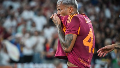 开云体育下载-巴媒：曼城有意罗马右后卫韦斯利，预计1月31前会送上报价